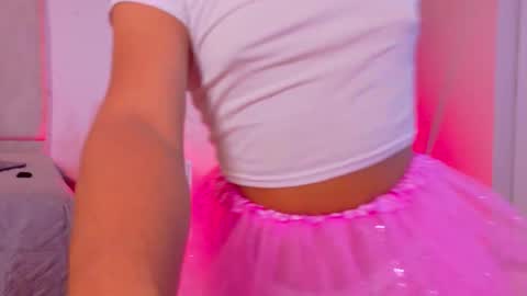 Snapshot of isabellaho1317 chatting on November 2025 07:51:01 AM Isabella online show from November 2025 07:51:01 AM