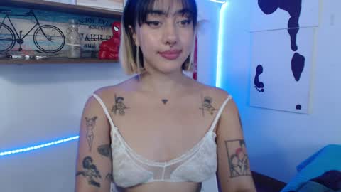 Snapshot of isabellakoff chatting on January 2025 05:48:01 PM Tati - online show from January 2025 05:48:01 PM