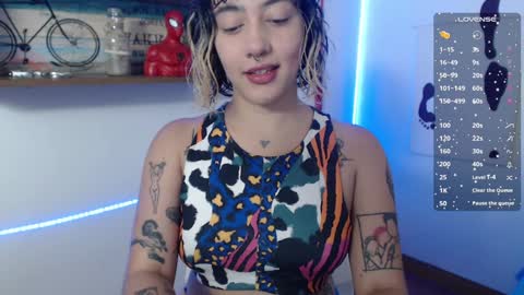 Snapshot of isabellakoff chatting on January 2025 12:05:02 PM Tati - online show from January 2025 12:05:02 PM