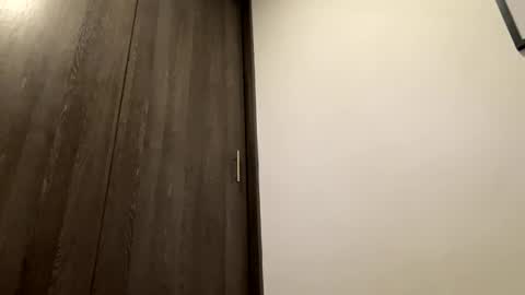 Isabella.. back again  online show from December 2024 06:19:02 AM