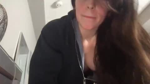 Snapshot of isabellaroseee chatting on December 2025 08:41:02 AM isabellaroseee online show from December 2025 08:41:02 AM