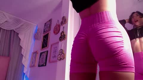 Isabelle Daza online show from March 2026 12:09:01 PM