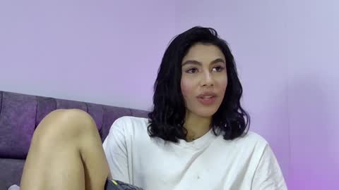 Snapshot of isabellefoxx chatting on December 2024 11:00:01 AM Isa online show from December 2024 11:00:01 AM