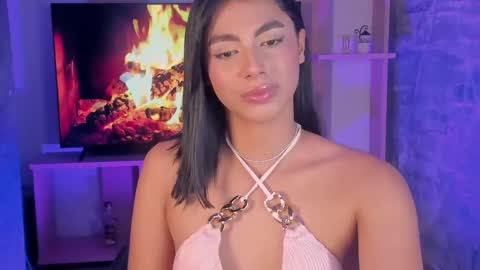 Snapshot of isabellefoxx chatting on February 2025 07:12:02 AM Isa online show from February 2025 07:12:02 AM