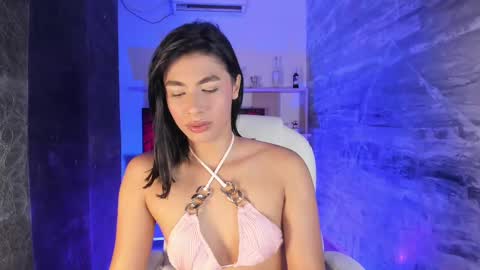 Snapshot of isabellefoxx chatting on March 2025 02:42:02 PM Isa online show from March 2025 02:42:02 PM