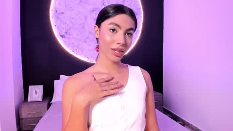 Snapshot of isabellefoxx chatting on March 2025 10:21:02 PM Isa online show from March 2025 10:21:02 PM