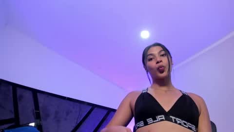 Snapshot of isabellefoxx chatting on September 2025 10:54:01 PM Isa online show from September 2025 10:54:01 PM