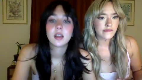 Snapshot of isabellelayla chatting on September 2025 03:18:02 AM Isabelle online show from September 2025 03:18:02 AM