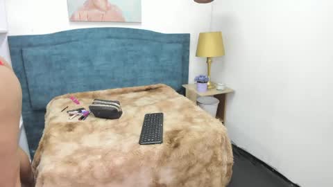 Isabel online show from April 2026 12:43:01 PM