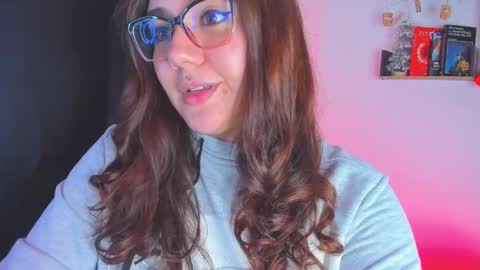 Snapshot of isarhodes_ chatting on December 2024 12:37:02 AM Isa online show from December 2024 12:37:02 AM