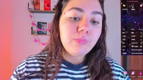 Snapshot of isarhodes_ chatting on January 2025 10:19:01 PM Isa online show from January 2025 10:19:01 PM