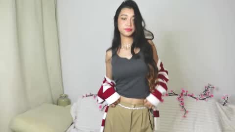 Snapshot of isauraangeletti chatting on October 2025 04:07:02 PM Selina online show from October 2025 04:07:02 PM