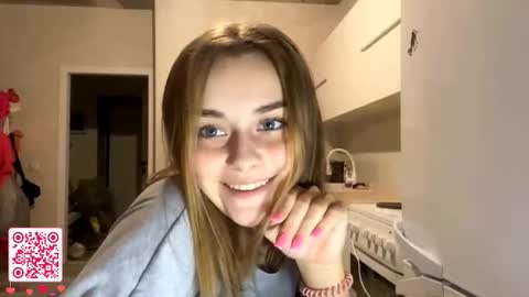 Issa online show from November 2025 08:08:02 PM