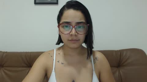 Emma online show from September 2025 03:20:01 AM