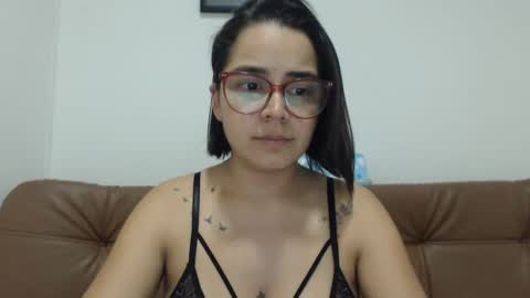 Emma online show from September 2025 03:10:02 AM