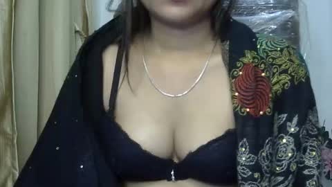 Snapshot of ishika_ishu chatting on December 2025 07:21:01 PM ishika_ishu online show from December 2025 07:21:01 PM