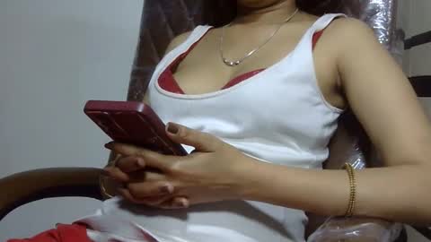 Snapshot of ishika_ishu chatting on February 2026 06:53:02 PM ishika_ishu online show from February 2026 06:53:02 PM