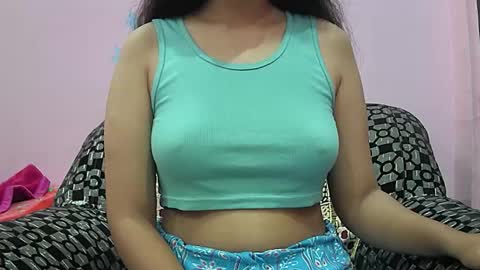 ishika_singh_ online show from October 2025 01:52:02 AM
