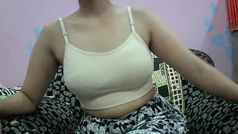 ishika_singh_ online show from March 2026 01:40:02 AM