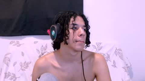 Snapshot of isidroglasc chatting on July 2026 11:42:01 PM Isidro online show from July 2026 11:42:01 PM
