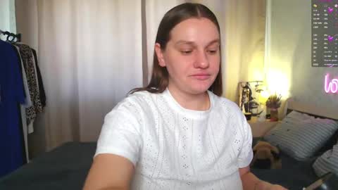 Snapshot of isingle_mom chatting on April 2026 08:20:02 AM isingle_mom online show from April 2026 08:20:02 AM