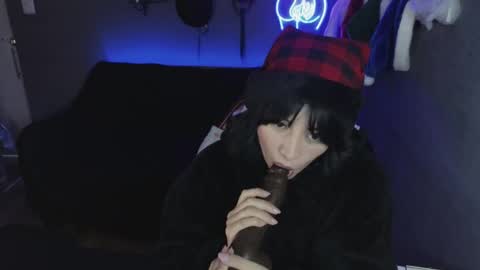 Ana Maria online show from December 2024 12:02:01 AM