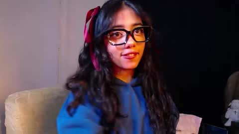 Snapshot of isis_valen chatting on October 2025 11:50:01 AM isis_valen online show from October 2025 11:50:01 AM