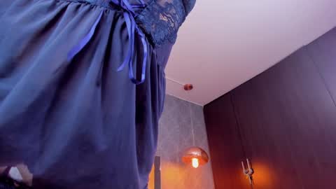 Isis online show from December 2024 04:42:02 AM