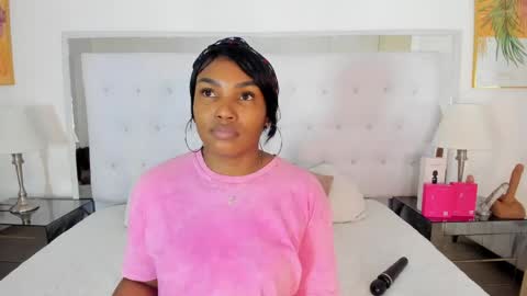 Snapshot of isla_scott chatting on April 2026 11:34:01 AM Vanessa online show from April 2026 11:34:01 AM