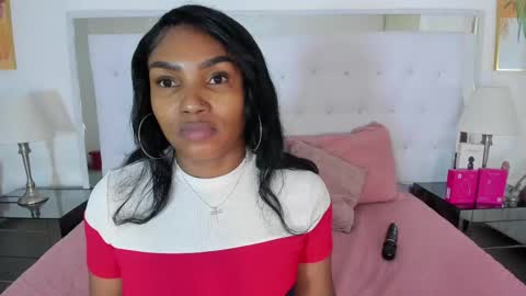Snapshot of isla_scott chatting on April 2026 11:26:02 AM Vanessa online show from April 2026 11:26:02 AM