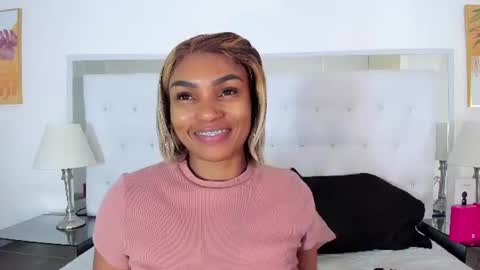 Snapshot of isla_scott chatting on July 2026 11:34:01 AM Vanessa online show from July 2026 11:34:01 AM