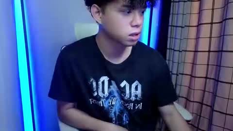 Nathaniel online show from April 2026 08:15:01 AM
