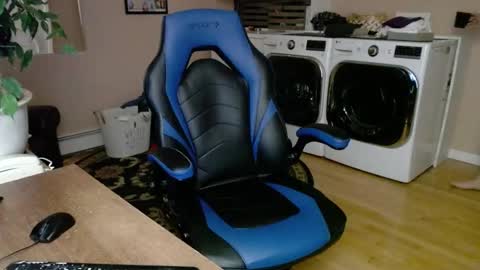 Jim online show from February 2025 08:24:01 AM