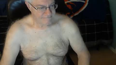 Snapshot of islesman22 chatting on December 2024 10:56:01 AM islesman22 online show from December 2024 10:56:01 AM