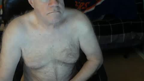 Snapshot of islesman22 chatting on December 2024 10:53:02 AM islesman22 online show from December 2024 10:53:02 AM