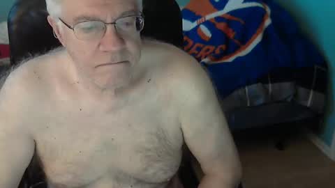 Snapshot of islesman22 chatting on September 2025 11:12:02 AM islesman22 online show from September 2025 11:12:02 AM