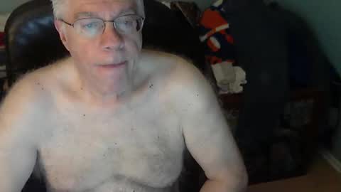 Snapshot of islesman22 chatting on September 2025 09:23:02 AM islesman22 online show from September 2025 09:23:02 AM