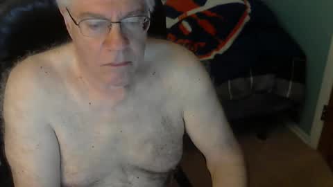 Snapshot of islesman22 chatting on September 2025 10:31:01 AM islesman22 online show from September 2025 10:31:01 AM