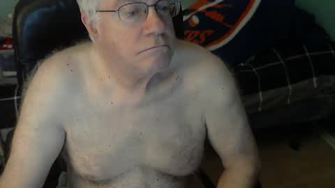 Snapshot of islesman22 chatting on October 2025 09:29:01 AM islesman22 online show from October 2025 09:29:01 AM