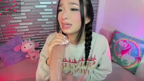 I S S A B E L A Igissaa ax    Xlittleissa  online show from February 2025 02:26:01 PM