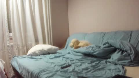 Issabelle online show from February 2026 07:57:02 AM