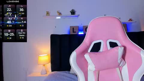 Snapshot of issac_james chatting on November 2025 06:13:02 AM Issac online show from November 2025 06:13:02 AM