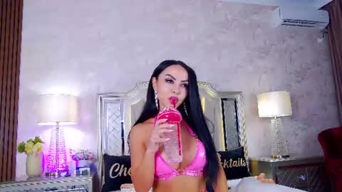Issadorra online show from July 2026 04:50:01 AM