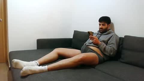 Snapshot of italianboybcn chatting on December 2024 06:38:02 PM italianboybcn online show from December 2024 06:38:02 PM