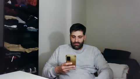 Snapshot of italianboybcn chatting on January 2025 08:30:02 AM italianboybcn online show from January 2025 08:30:02 AM