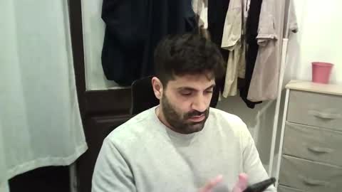 Snapshot of italianboybcn chatting on November 2025 08:18:01 PM italianboybcn online show from November 2025 08:18:01 PM