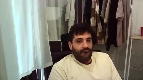 Snapshot of italianboybcn chatting on November 2025 08:46:02 AM italianboybcn online show from November 2025 08:46:02 AM