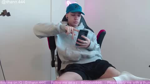 Snapshot of ithan_rose chatting on October 2025 01:01:02 PM Ithan online show from October 2025 01:01:02 PM