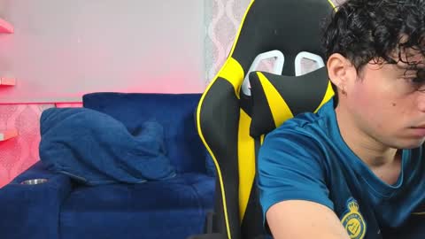 Ithan and Friends online show from January 2025 01:56:01 PM