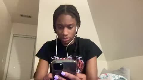 Snapshot of its5iveam chatting on December 2024 03:31:02 AM 5ive AM online show from December 2024 03:31:02 AM